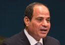 Presidente egípcio pede esvaziamento de navio encalhado no Suez