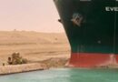 Preços do petróleo saltam 4% por temor de que bloqueio em Suez possa durar semanas